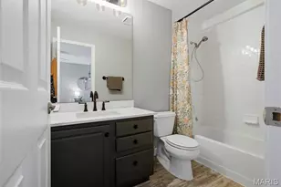 4122 Westminster Pl, Saint Louis, MO 63108 - Photo 13