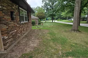 1040 Bridgeport Dr, Ellisville, MO 63011 - Photo 3