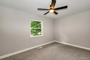 1040 Bridgeport Dr, Ellisville, MO 63011 - Photo 21