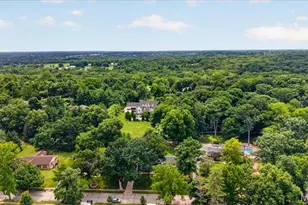 1609 Featherstone Dr, Town and Country, MO 63131 - Photo 69