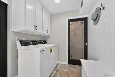 1609 Featherstone Drive, Town and Country, MO 63131 - Photo 27