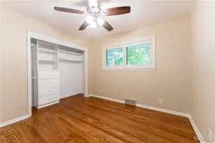 8 Tealwood Dr, Creve Coeur, MO 63141 - Photo 23