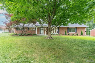 8 Tealwood Dr, Creve Coeur, MO 63141 - Photo 1