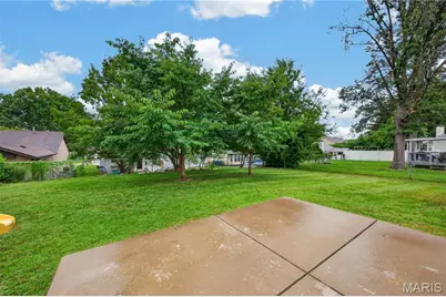 3036 Country Knoll Drive, Saint Charles, MO 63303 - Photo 33