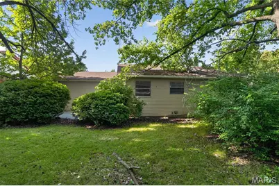 5129 Longhorn Trail, Florissant, MO 63033 - Photo 19