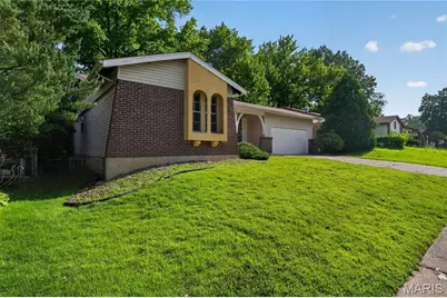 5129 Longhorn Trail, Florissant, MO 63033 - Photo 3