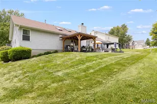 418 Fox Lair Dr, Saint Charles, MO 63303 - Photo 35
