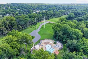13247 Delft Dr, Saint Louis, MO 63146 - Photo 79