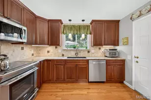 13247 Delft Dr, Saint Louis, MO 63146 - Photo 15