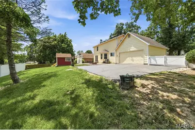 303 Fox Briar Lane, Ballwin, MO 63021 - Photo 29