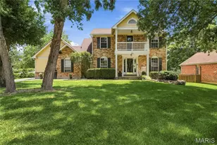 303 Fox Briar Ln, Ballwin, MO 63021 - Photo 3