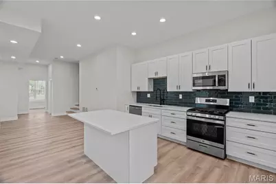 4138 Iowa Avenue, Saint Louis, MO 63118 - Photo 1