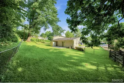 4136 Pasco Drive, Saint Louis, MO 63129 - Photo 19