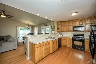 741 Tree Top Ridge Dr, Valley Park, MO 63088 - Photo 11