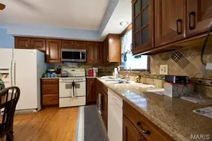 3001 Arrow Rock Dr, Saint Charles, MO 63303 - Photo 7