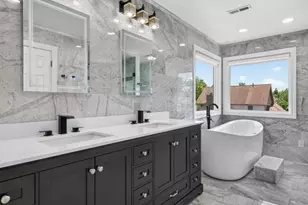 6320 Christopher Winds Ct, Oakville, MO 63129 - Photo 39
