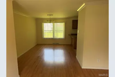 10044 Grosvenor Drive, Riverview, MO 63137 - Photo 5