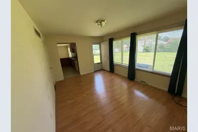 10044 Grosvenor Drive, Riverview, MO 63137 - Photo 17
