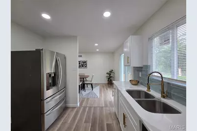 12902 Vista Ridge Lane, Saint Louis, MO 63138 - Photo 17