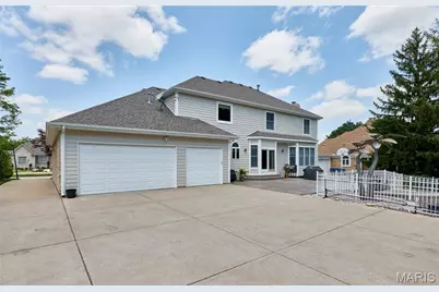 16 Delacroix Place, Saint Charles, MO 63303 - Photo 97