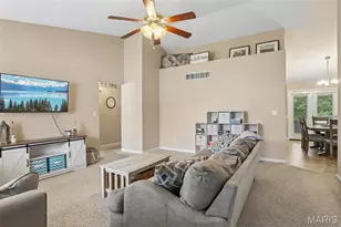 408 Caddy Ct, Saint Clair, MO 63077 - Photo 9