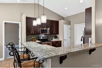 159 Shadow Pointe Drive, Wentzville, MO 63385 - Photo 9