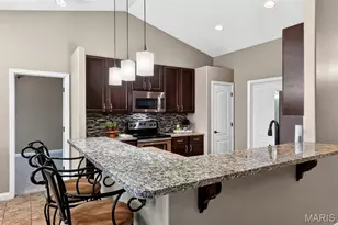159 Shadow Pointe Dr, Wentzville, MO 63385 - Photo 9
