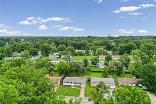 5530 Horizon Dr, Saint Louis, MO 63121 - Photo 3