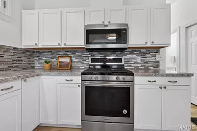 3708 Illinois Avenue, Saint Louis, MO 63118 - Photo 9