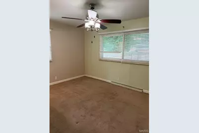 1340 Wadsworth Drive, Florissant, MO 63031 - Photo 15