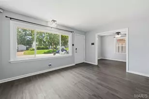155 St Maurice Ln, Florissant, MO 63031 - Photo 5