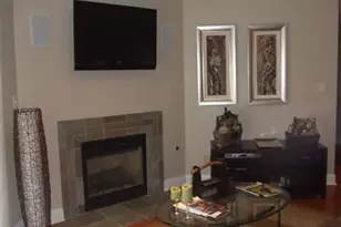 910 N McKnight Rd, University City, MO 63132 - Photo 5