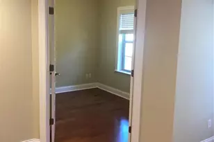910 N McKnight Rd, University City, MO 63132 - Photo 19