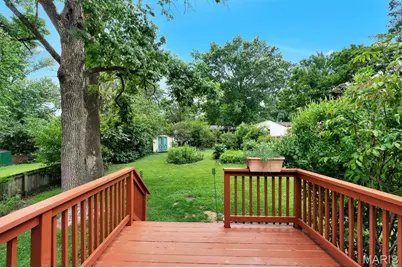 807 Blossom Lane, Saint Louis, MO 63119 - Photo 17