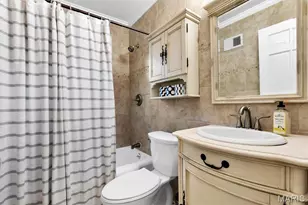 807 Blossom Ln, Saint Louis, MO 63119 - Photo 15