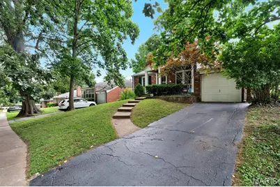 807 Blossom Lane, Saint Louis, MO 63119 - Photo 3