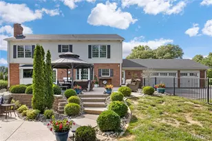 12404 Cedar Moor Dr, Town and Country, MO 63131 - Photo 13