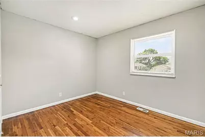 2535 Black Pine Court, Florissant, MO 63031 - Photo 9