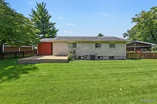 2535 Black Pine Ct, Florissant, MO 63031 - Photo 15