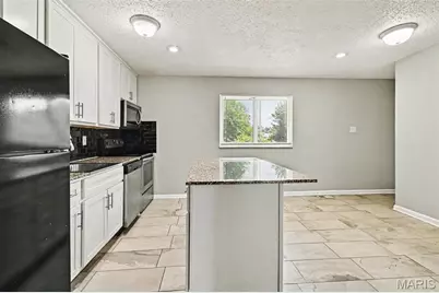 2535 Black Pine Court, Florissant, MO 63031 - Photo 7