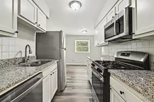 11353 Birmingham Ct, Saint Louis, MO 63138 - Photo 5