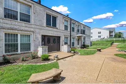 4392 Chateau De Ville Drive #E, Unincorporated, MO 63129 - Photo 41