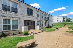 4392 Chateau De Ville Dr, Unincorporated, MO 63129 - Photo 41