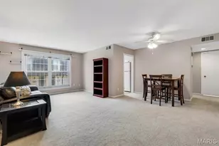 4392 Chateau De Ville Dr, Unincorporated, MO 63129 - Photo 9
