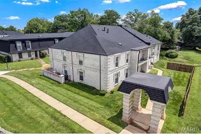 4392 Chateau De Ville Drive #E, Unincorporated, MO 63129 - Photo 37