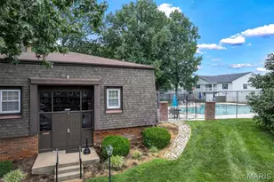 4392 Chateau De Ville Dr, Unincorporated, MO 63129 - Photo 33