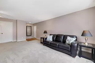 4392 Chateau De Ville Dr, Unincorporated, MO 63129 - Photo 13