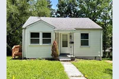 7121 Lamont Drive, Flordell Hills, MO 63136 - Photo 1