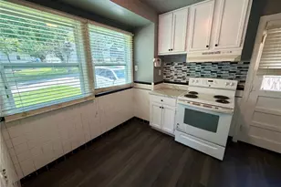 7121 Lamont Dr, Flordell Hills, MO 63136 - Photo 11