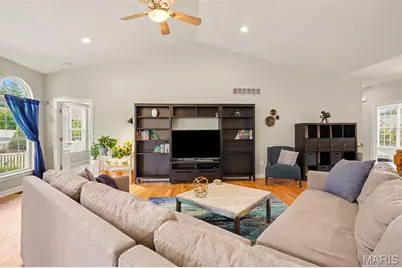 1109 Winter Lake Drive, Fenton, MO 63026 - Photo 5